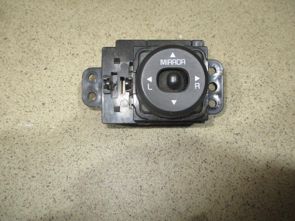 Переключатель регулировки зеркала, 500 рублей, Пермь