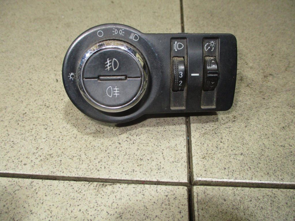 Переключатель света фар, 2000 рублей, Пермь