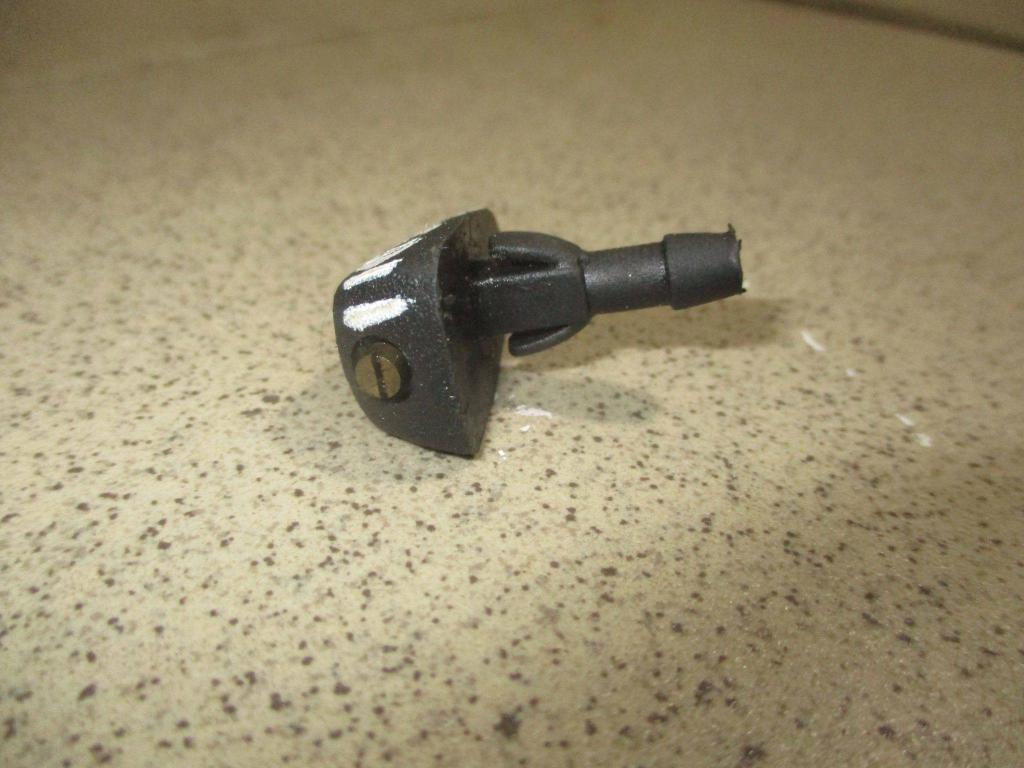 Форсунка омывателя лобового стекла, 500 рублей, Пермь