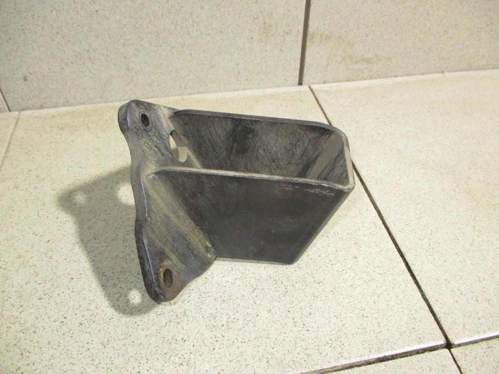 Кронштейн двигателя левый, 1000 рублей, Пермь