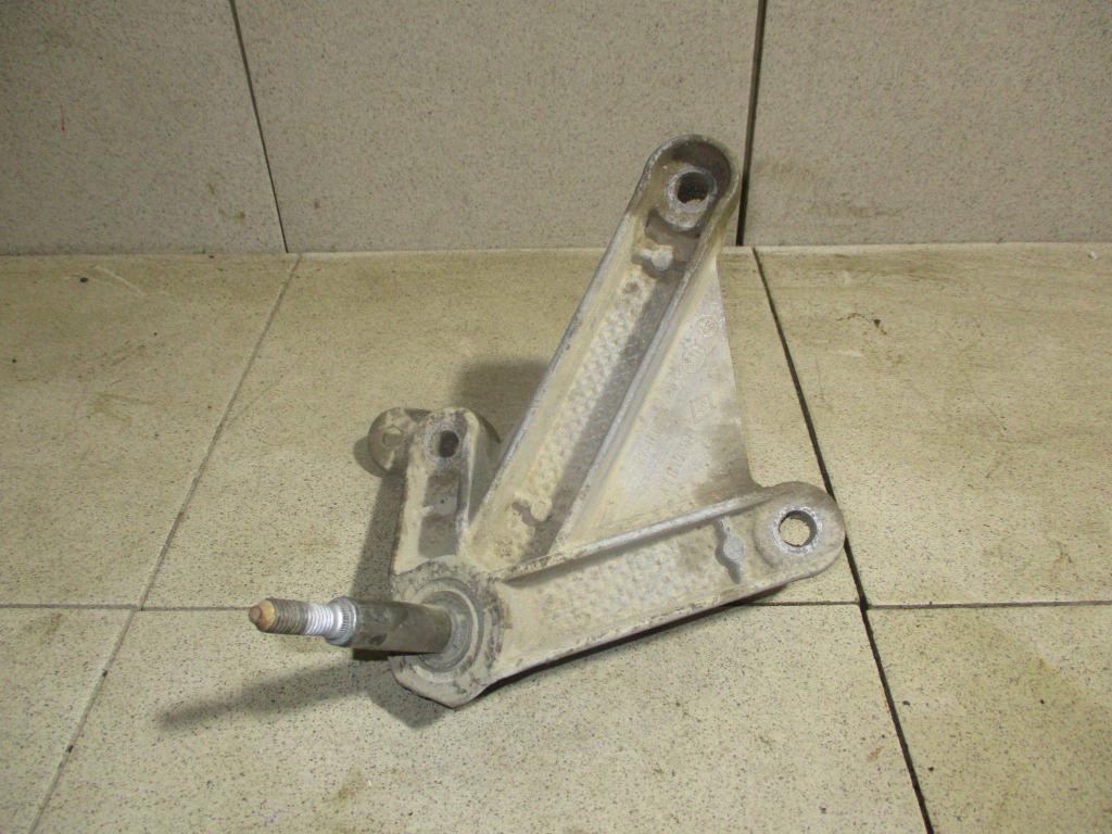 Кронштейн КПП левый, 1000 рублей, Пермь