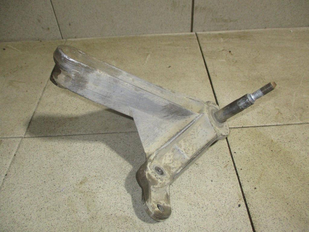 Кронштейн КПП левый, 1000 рублей, Пермь