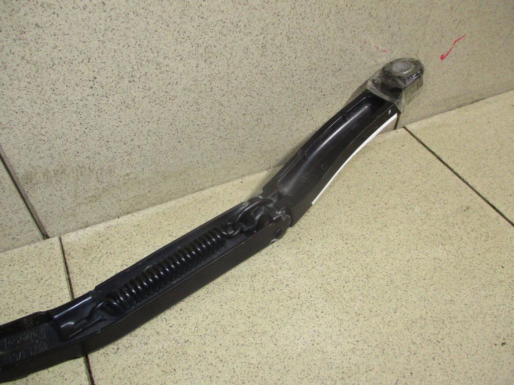 Поводок стеклоочистителя передний левый, 1500 рублей, Пермь