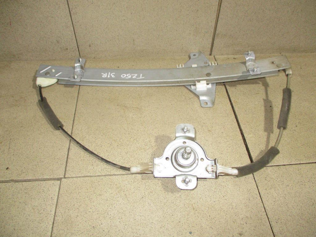 Стеклоподъемник механический задний правый, 500 рублей, Пермь