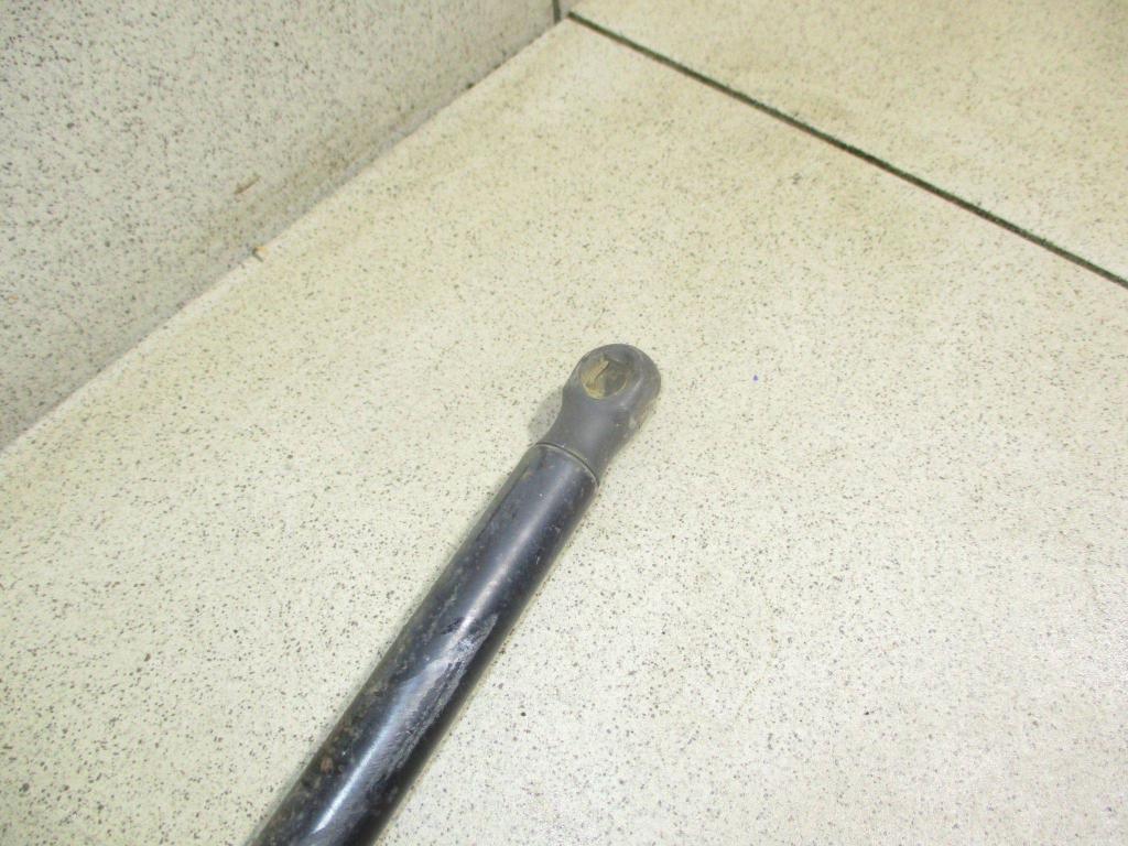 Амортизатор двери багажника, 500 рублей, Пермь