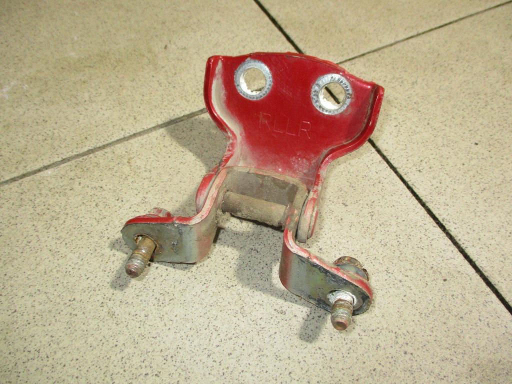 Петля двери задней правой нижняя, 500 рублей, Пермь