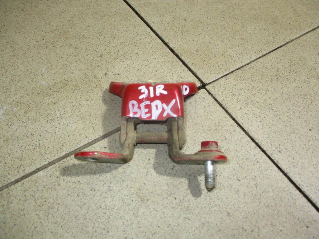 Петля двери задней правой верхняя, 500 рублей, Пермь