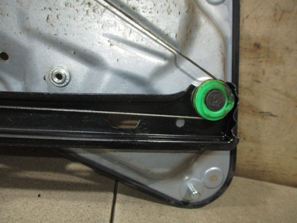 Стеклоподъемник механический задний левый, 500 рублей, Пермь