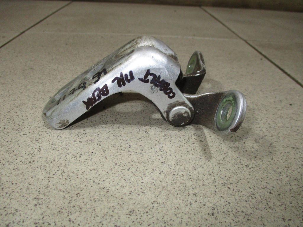 Петля двери передней левой верхняя, 500 рублей, Пермь