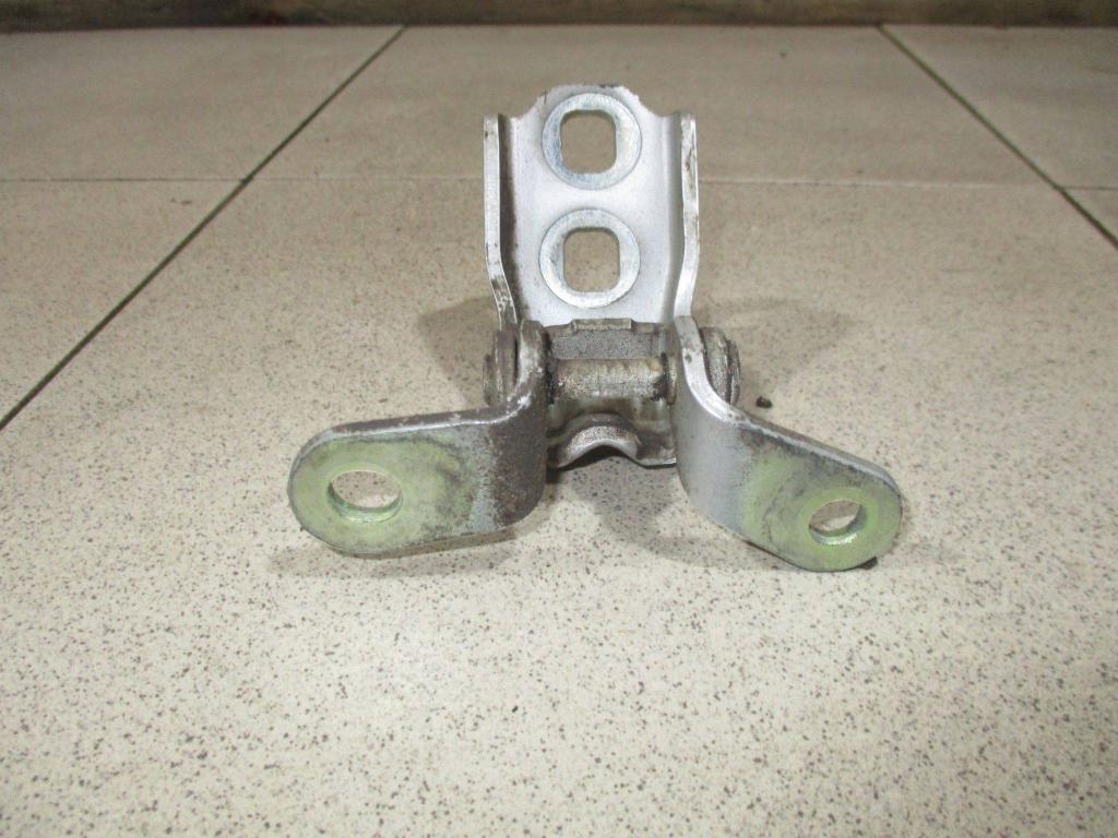 Петля двери передней левой верхняя, 500 рублей, Пермь