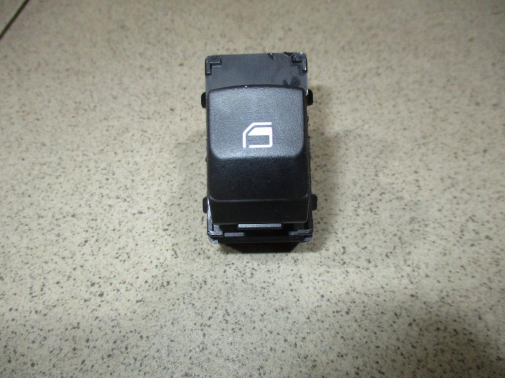 Кнопка стеклоподъемника, 2000 рублей, Пермь