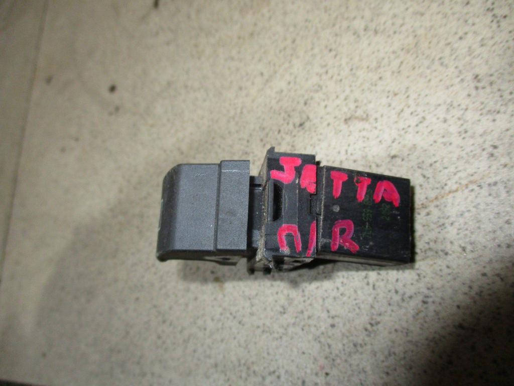 Кнопка стеклоподъемника, 500 рублей, Пермь