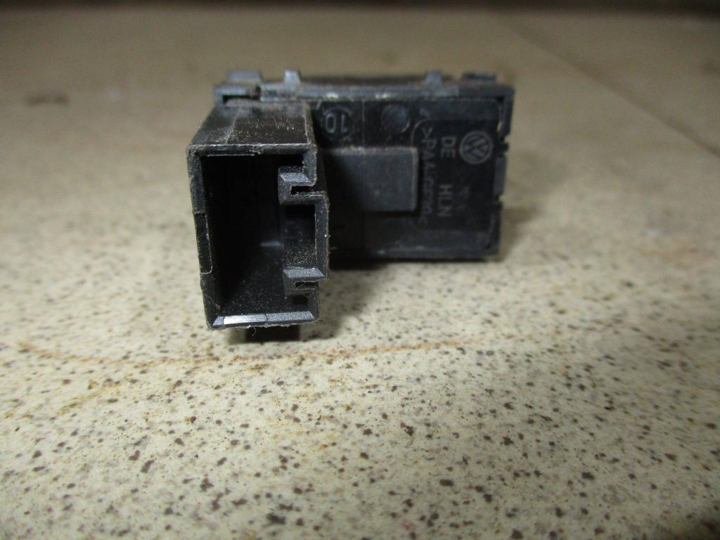 Кнопка стеклоподъемника, 500 рублей, Пермь