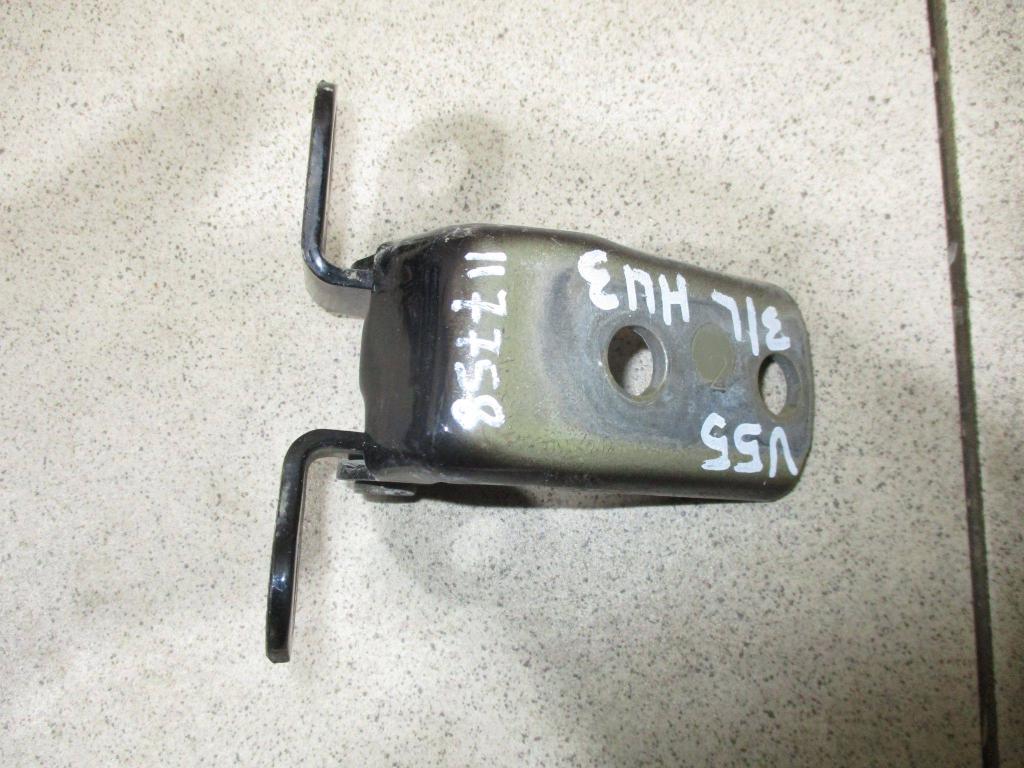 Петля двери задней левой нижняя, 2000 рублей, Пермь