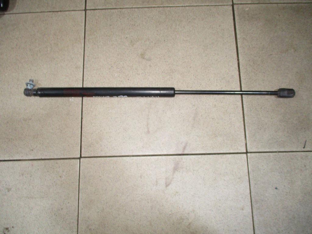 Амортизатор двери багажника, 500 рублей, Пермь