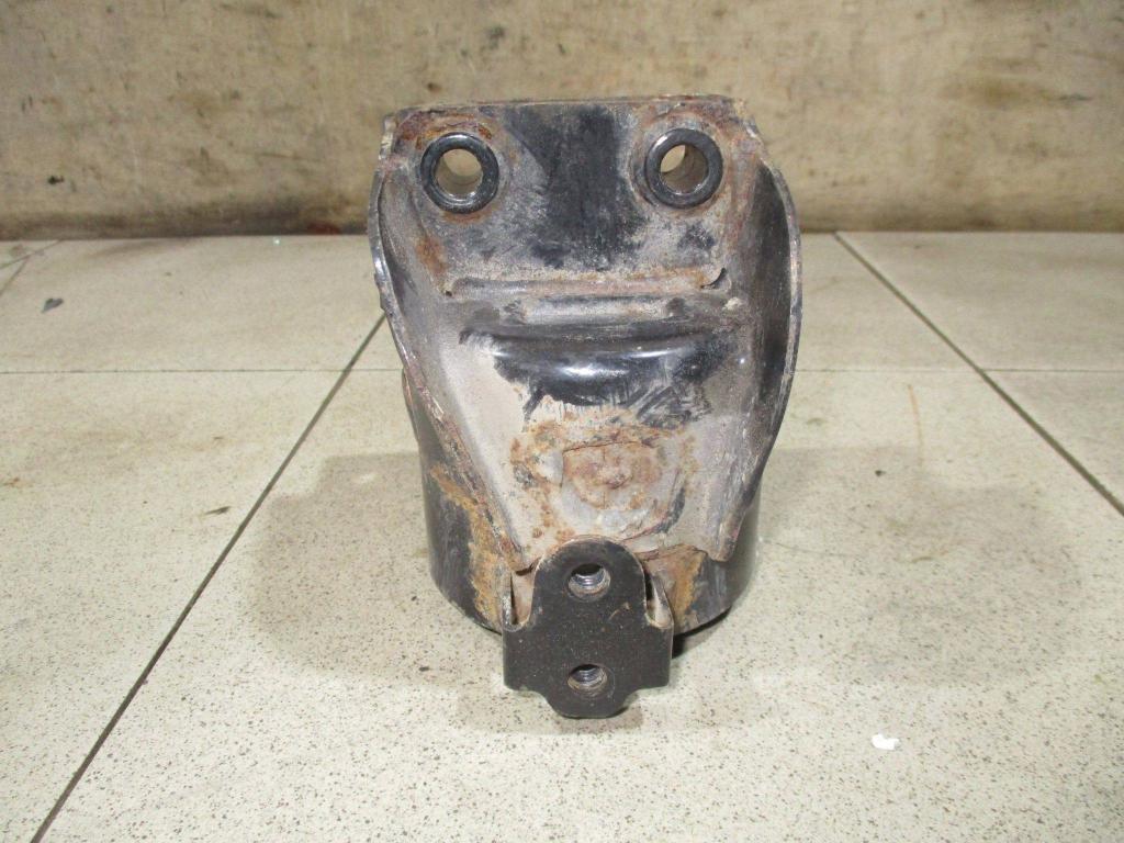 Опора двигателя левая, 2600 рублей, Пермь