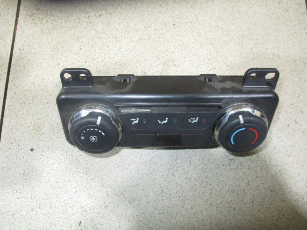 Блок управления климатической установкой, 2500 рублей, Пермь