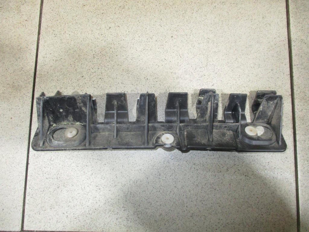 Кронштейн заднего бампера правый, 500 рублей, Пермь