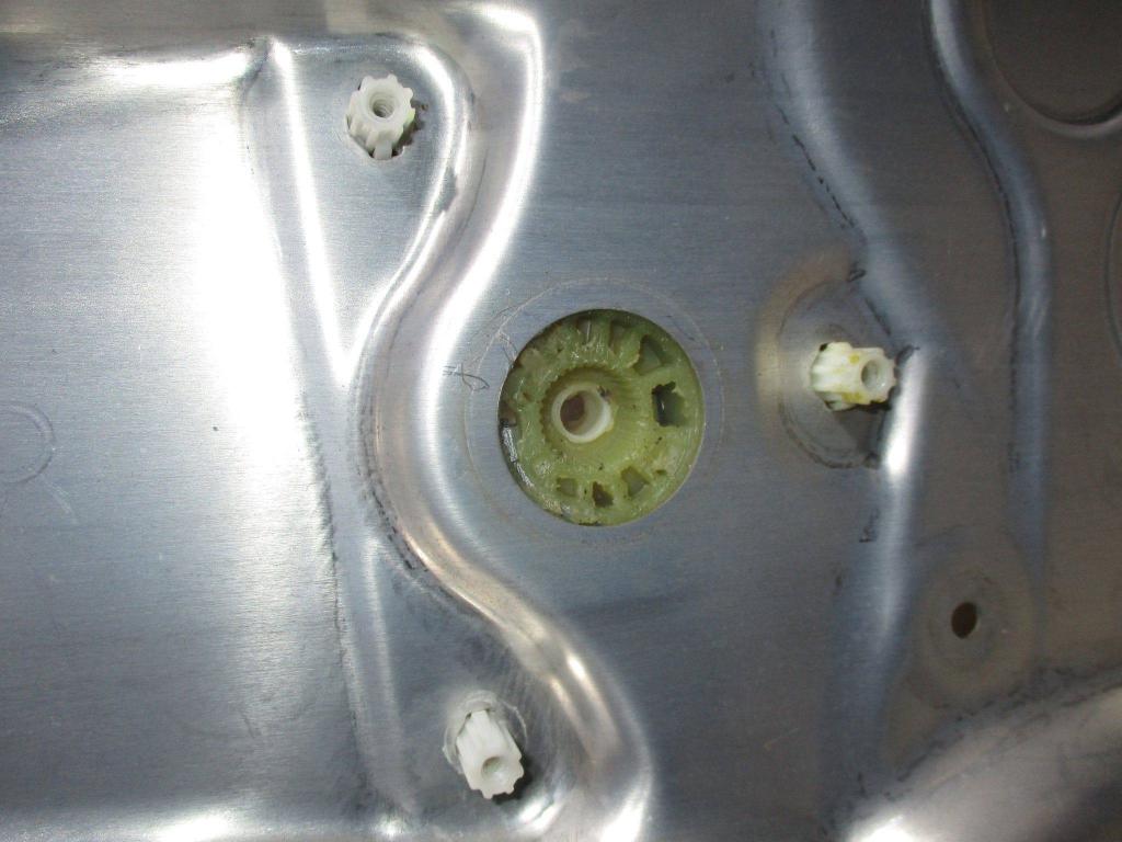 Стеклоподъемник задний левый, 2000 рублей, Пермь