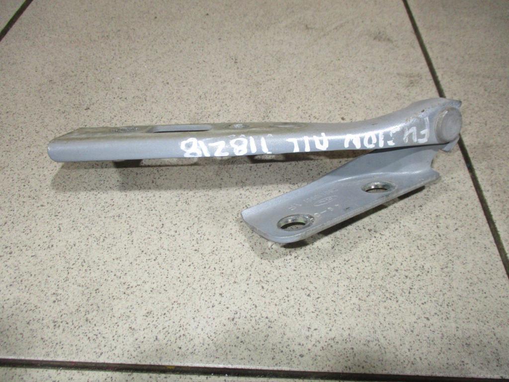 Петля капота левая, 850 рублей, Пермь