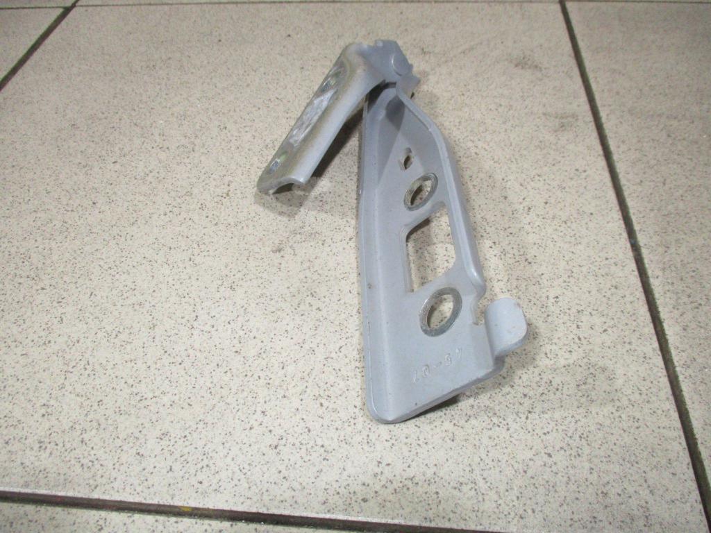 Петля капота левая, 850 рублей, Пермь