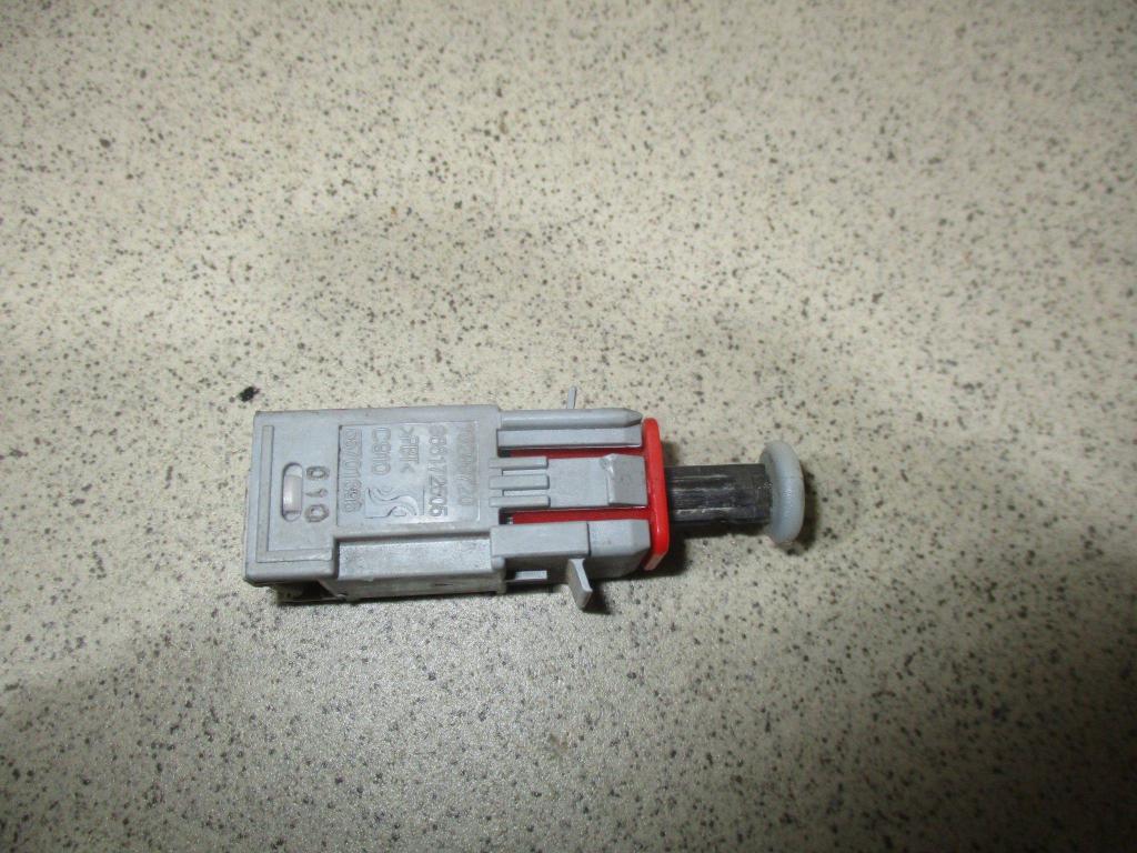 Датчик включения стопсигнала, 500 рублей, Пермь