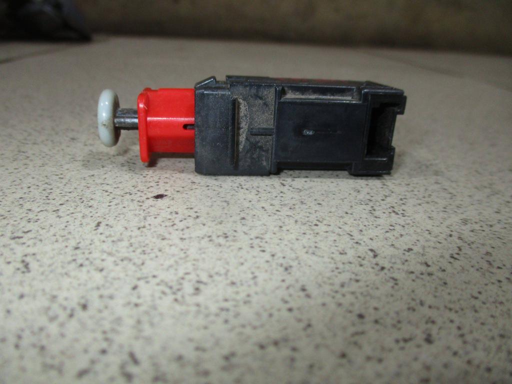 Датчик включения стопсигнала, 500 рублей, Пермь