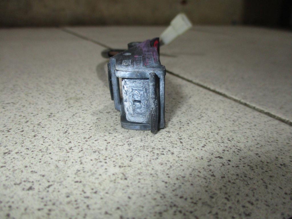 Форсунка омывателя лобового стекла, 1000 рублей, Пермь