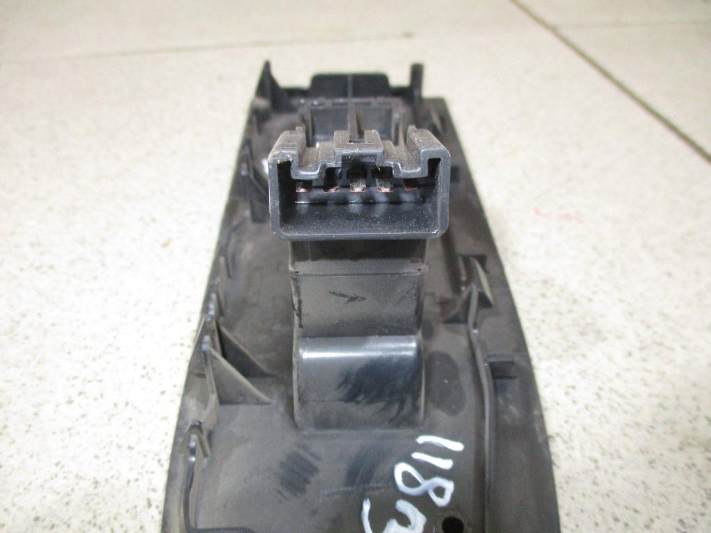 Кнопка стеклоподъемника, 500 рублей, Пермь