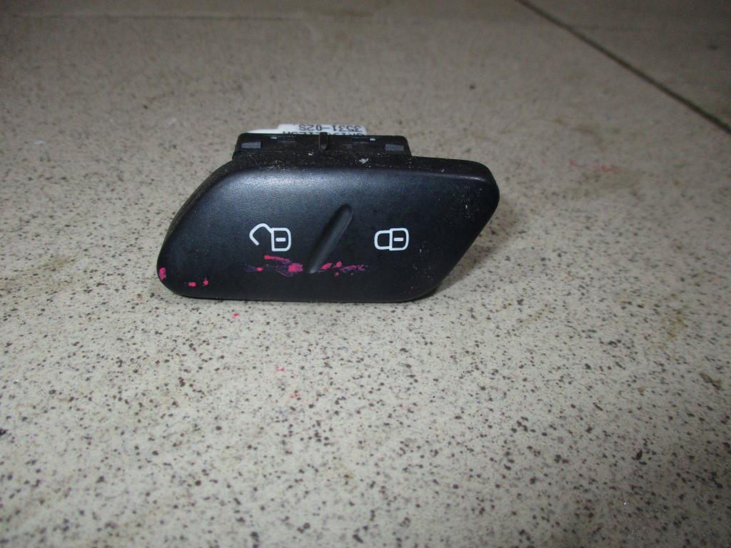 Кнопка центрального замка, 500 рублей, Пермь