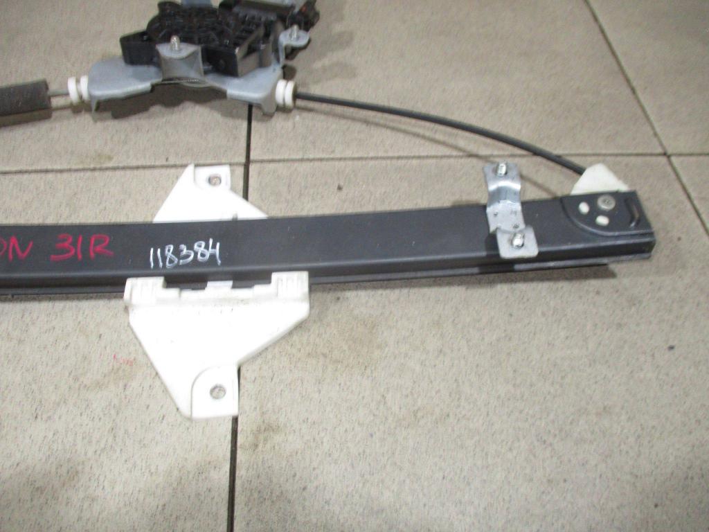 Стеклоподъемник задний правый, 2500 рублей, Пермь