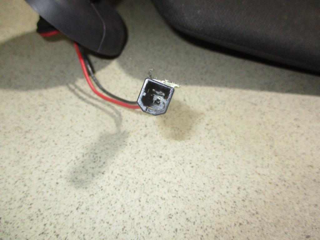 Козырек солнцезащитный правый, 1000 рублей, Пермь