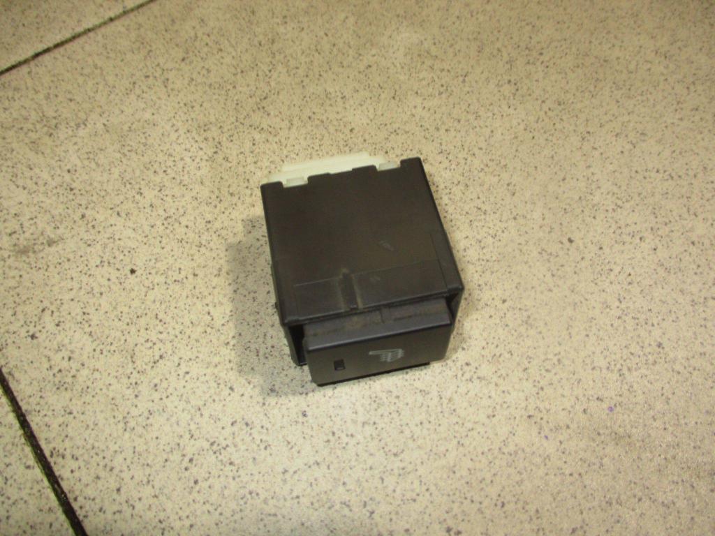 Кнопка обогрева сидений, 1000 рублей, Пермь