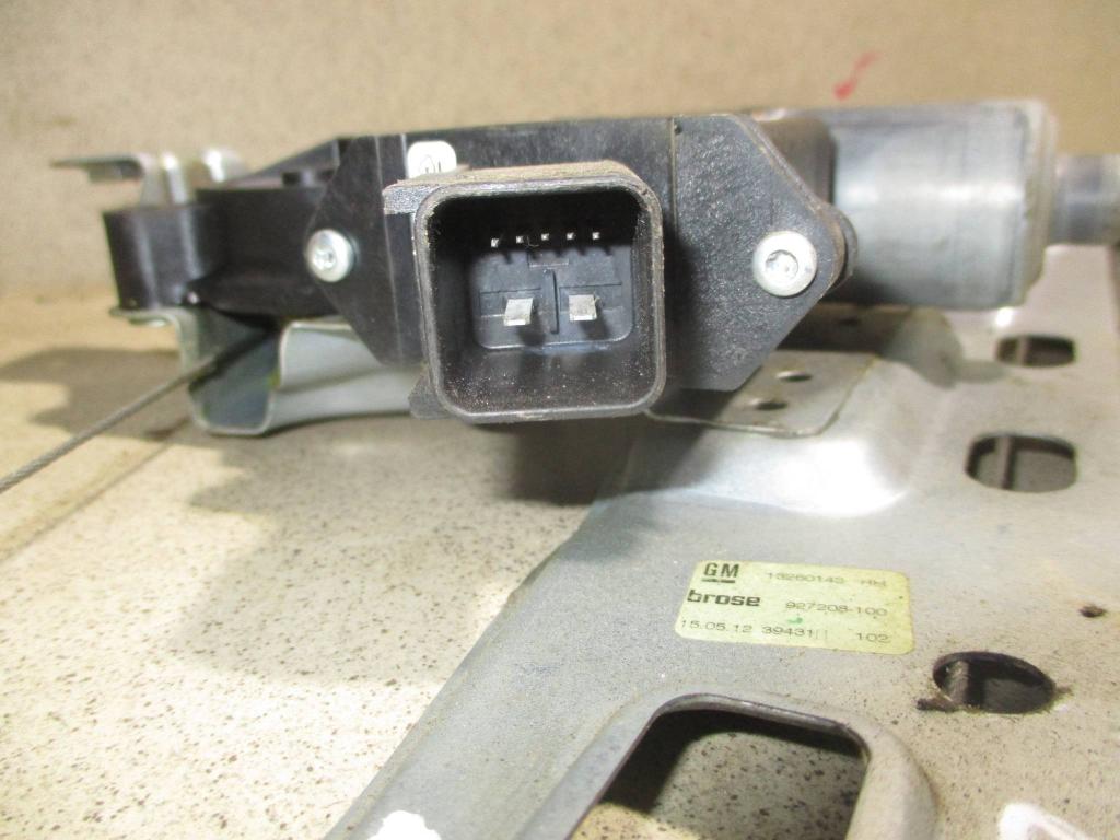 Стеклоподъемник задний правый, 2500 рублей, Пермь