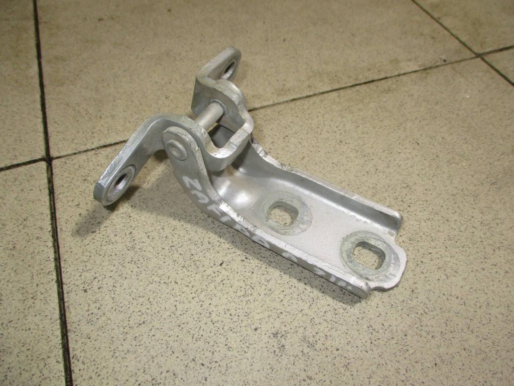 Петля двери задней правой нижняя, 500 рублей, Пермь