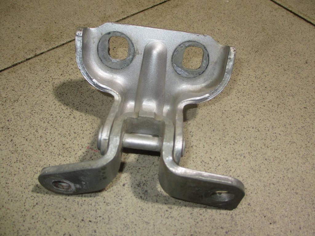 Петля двери задней правой верхняя, 500 рублей, Пермь