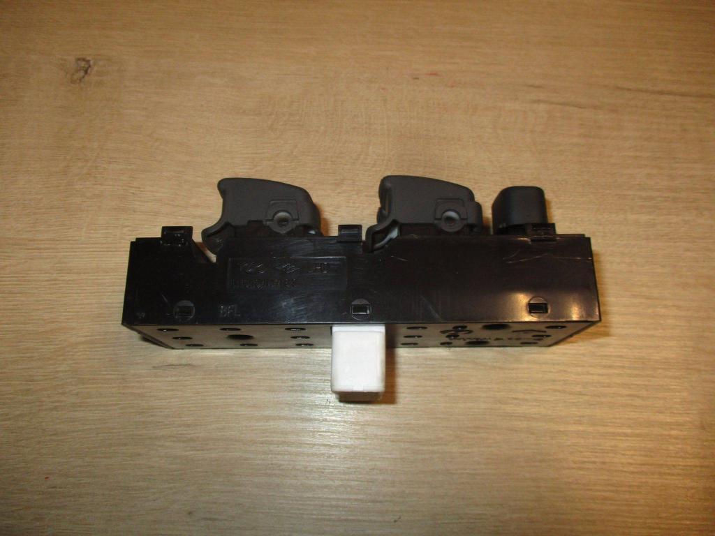 Блок управления стеклоподъемниками, 2500 рублей, Пермь