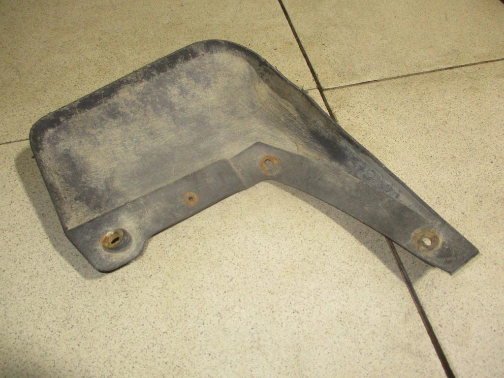 Брызговик задний правый, 500 рублей, Пермь