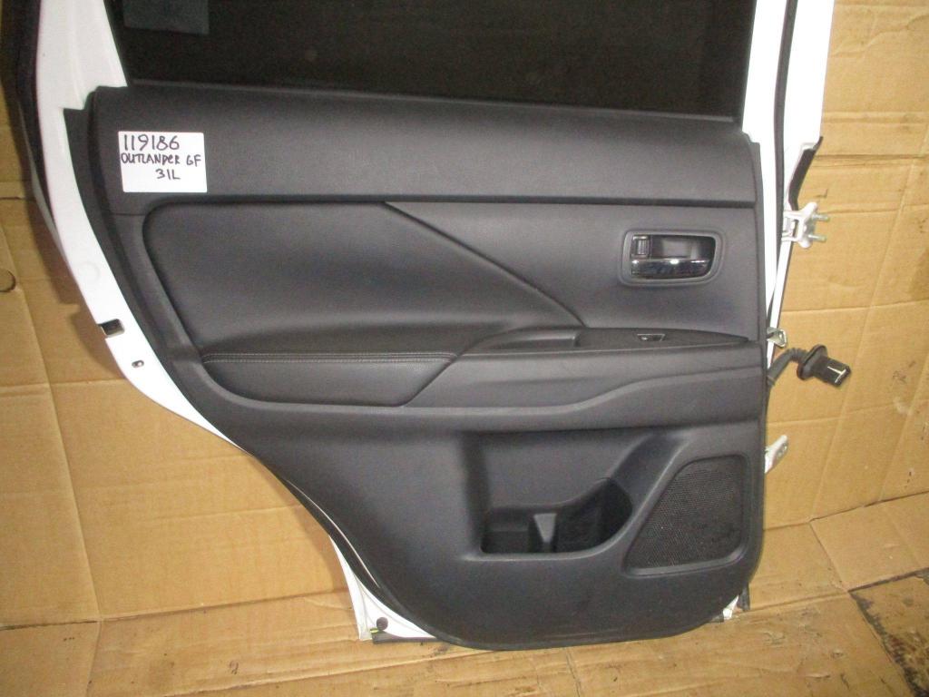 Обшивка двери задней левой, 4000 рублей, Пермь