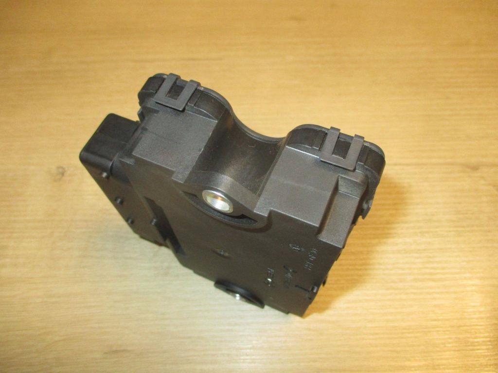 Блок управления парковочным тормозом, 2000 рублей, Пермь