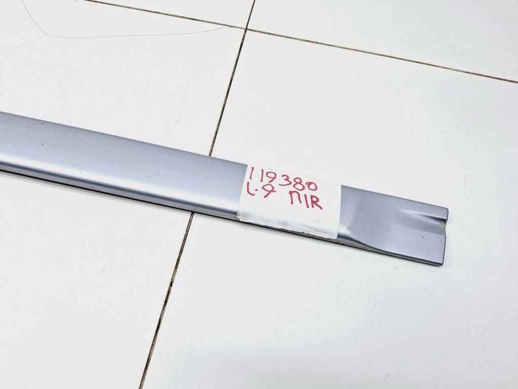 Молдинг передней правой двери, 1600 рублей, Пермь