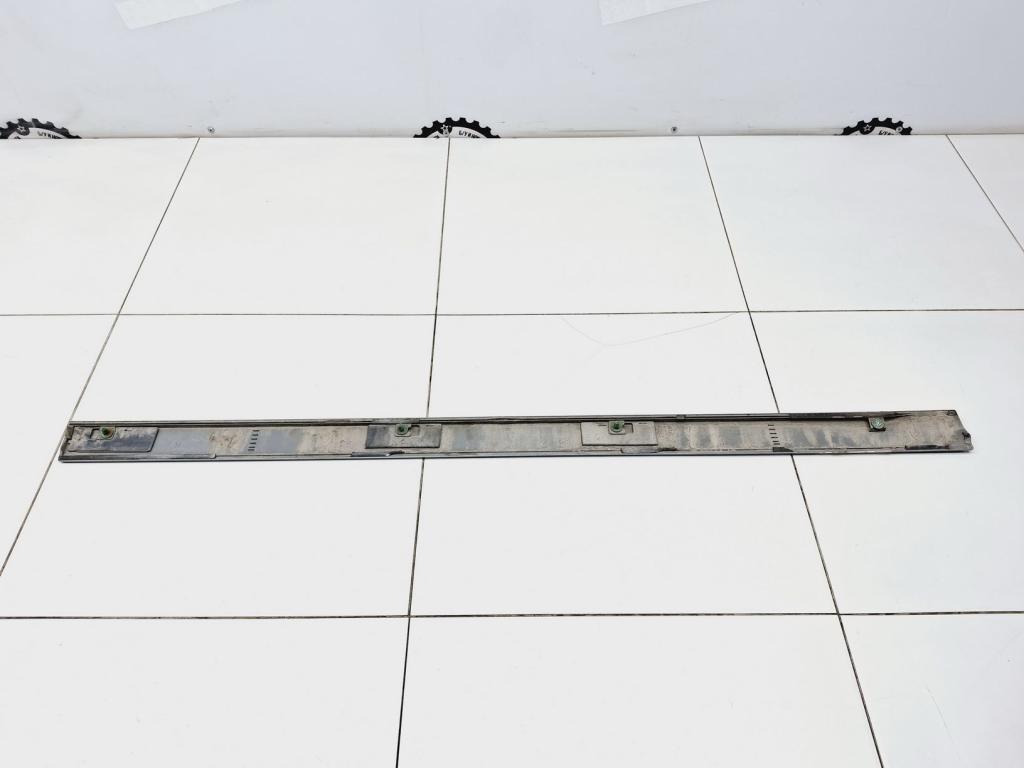 Молдинг передней правой двери, 1600 рублей, Пермь