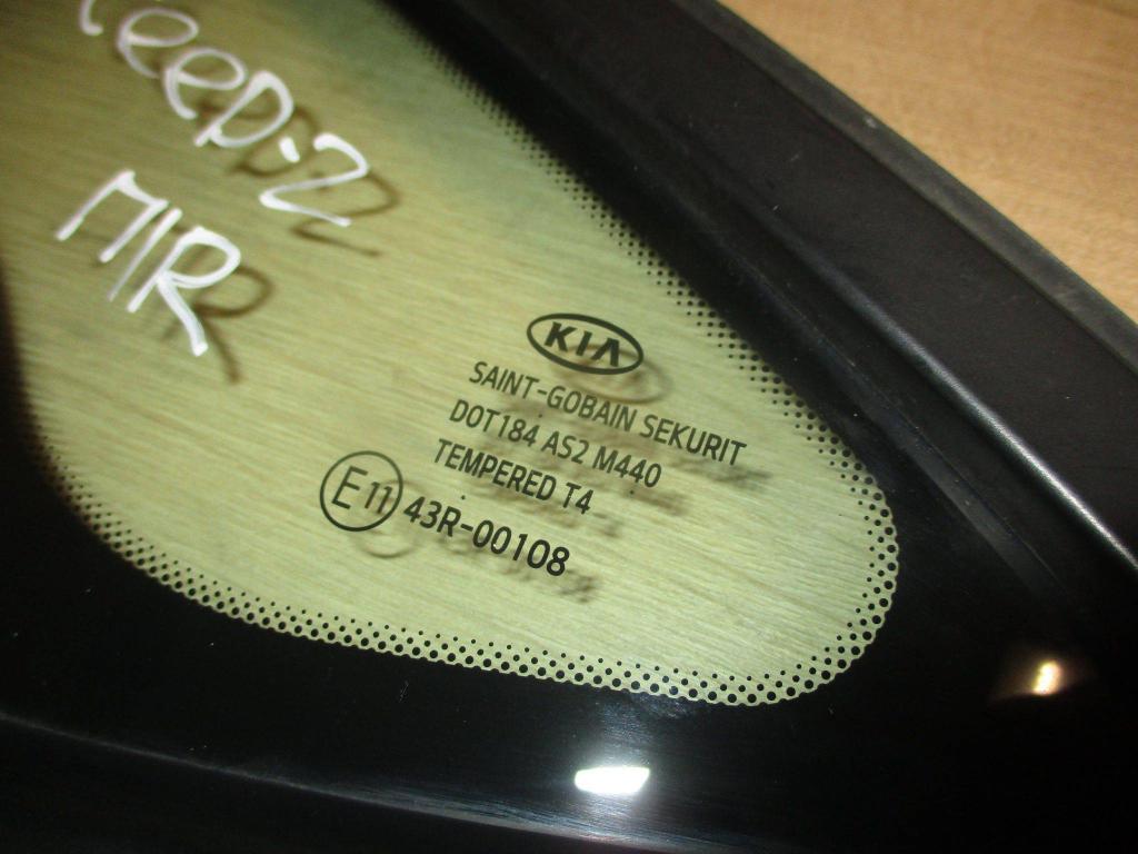 Стекло кузовное глухое правое, 1500 рублей, Пермь