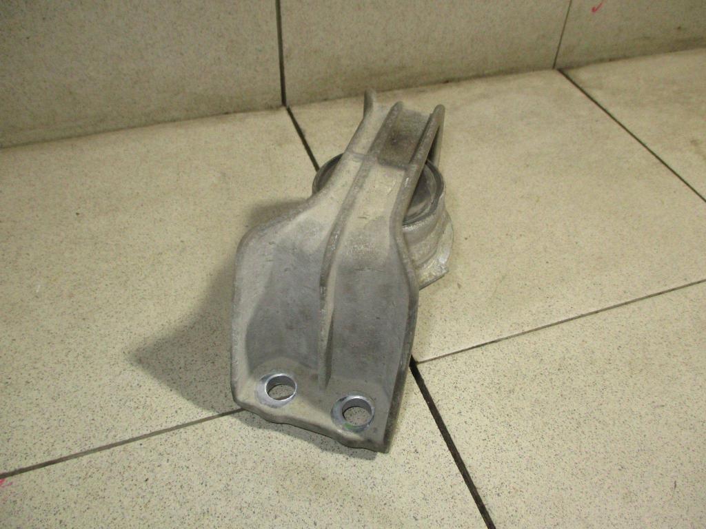 Опора двигателя правая, 4000 рублей, Пермь