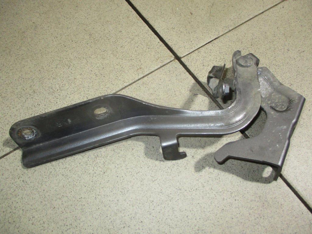 Петля капота правая, 1500 рублей, Пермь