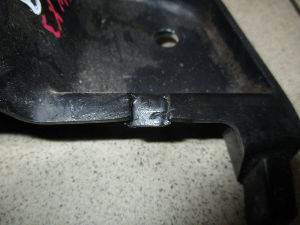 Кронштейн заднего бампера правый, 500 рублей, Пермь