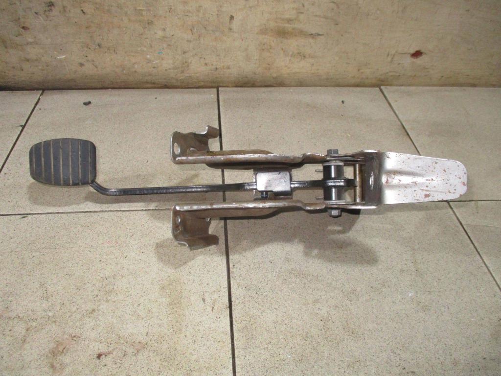 Педаль тормоза, 500 рублей, Пермь