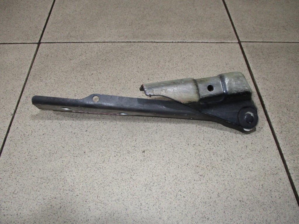 Петля капота правая, 1000 рублей, Пермь