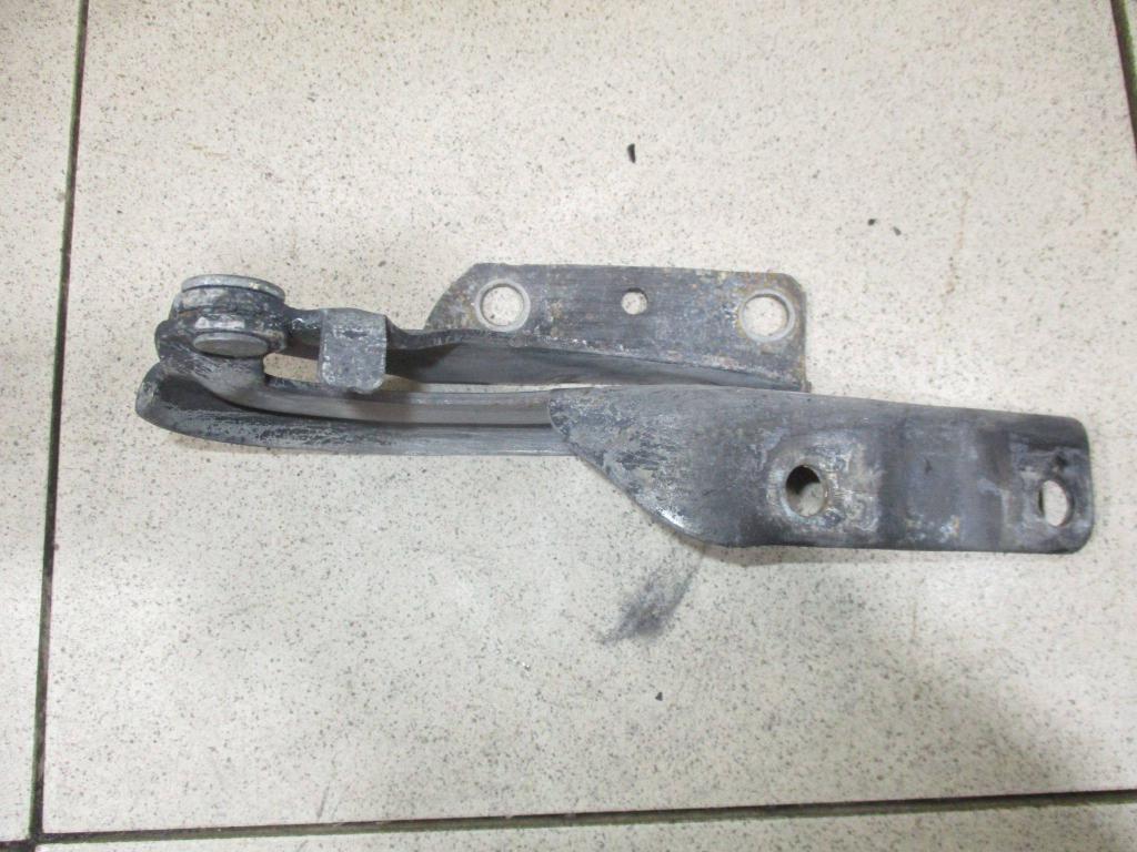 Петля капота левая, 1000 рублей, Пермь