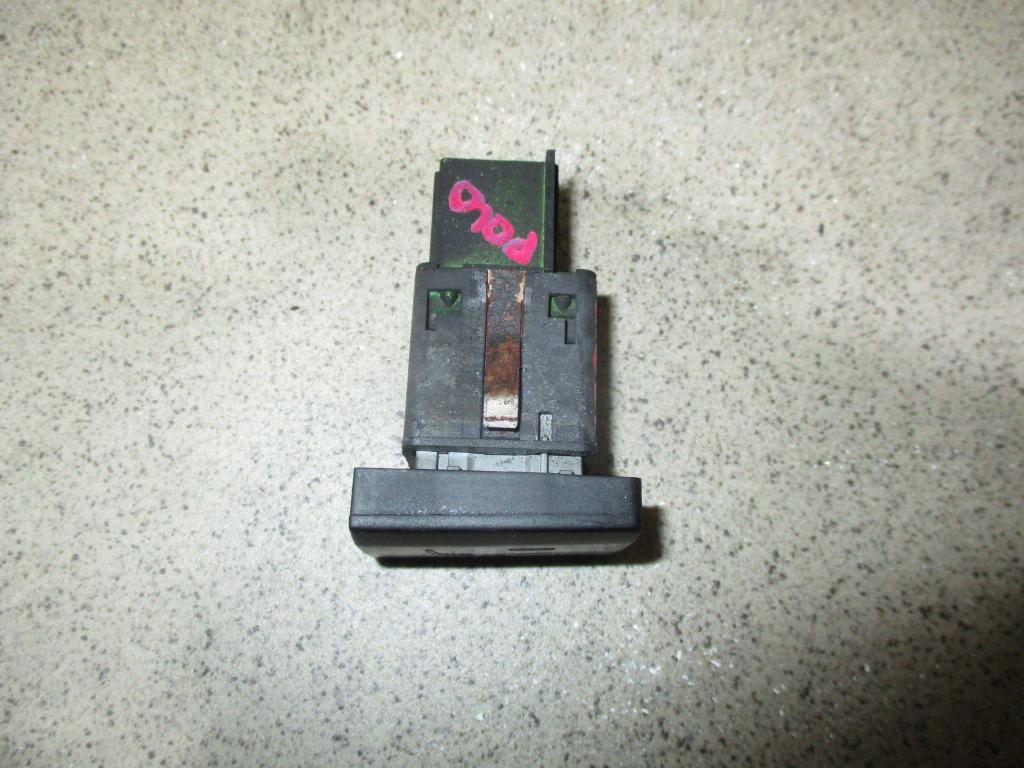 Кнопка обогрева сидений, 1000 рублей, Пермь